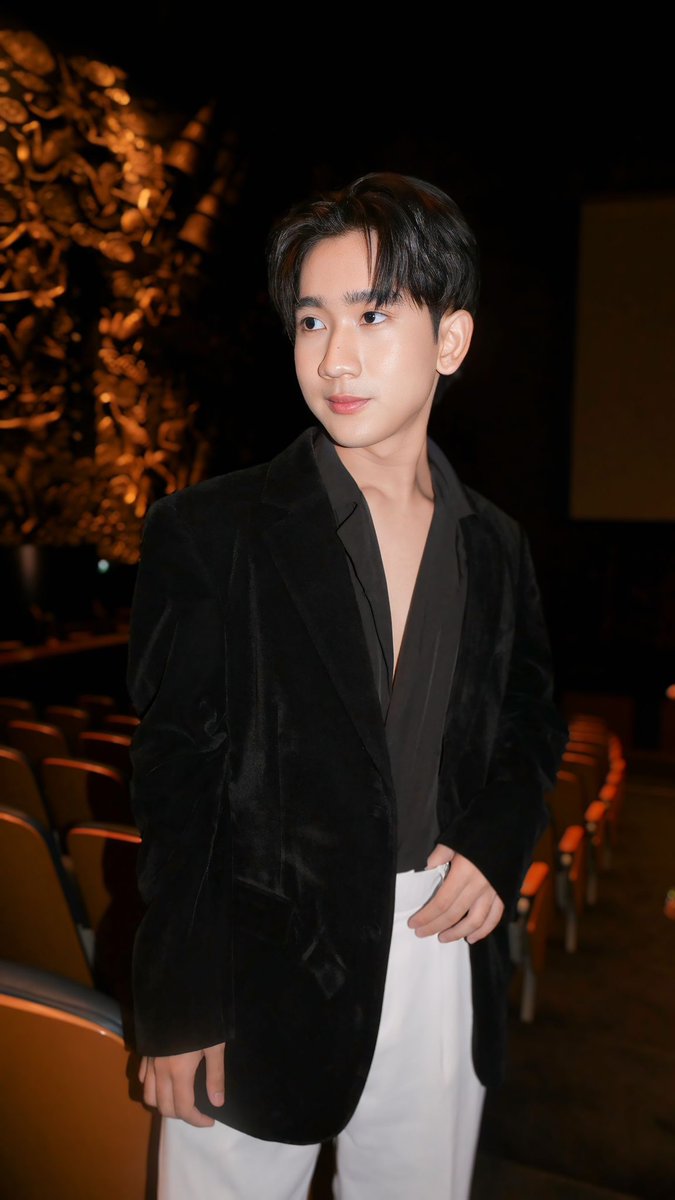 DFJent's tweet image. ขอขอบคุณทางงาน Thailand box office awards 2024  ที่เชิญน้องน้ำมนต์ DFJENTERTAINMENT เข้าร่วมงานในครั้งนี้ด้วยนะครับ ยินดีกับนักแสดงและศิลปินทุกท่านที่ได้รับรางวัลด้วยนะครับ 🫶🏼🙇🏼‍♂️🙇🏼‍♂️
#DFJENTERTAINMENT
#ThailandBoxOfficeAwards2024
#montpobthorn