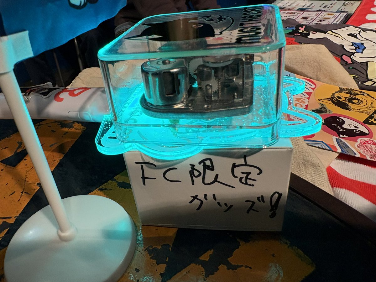 オルゴールの見本あったよ✨
下にペンライト置いたらいろんな色になるね✨
ハチワレ商店
【3/9(日)23:59迄】だよ〜