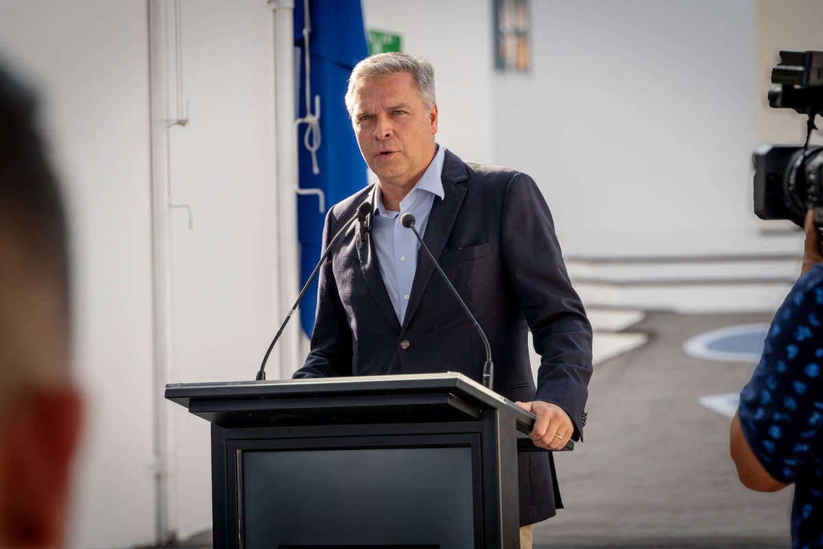 En la Escuela D-73 "República de Estados Unidos" inauguramos el año escolar 2025 con un hermoso proyecto realizado por Fundación Minera Escondida y CREO. Mucho éxito a nuestros estudiantes y funcionarios🤗