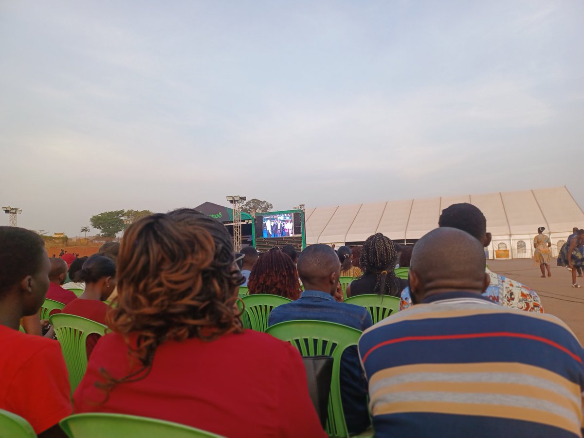 Tuli ku ground🥳🥳🥳🥳 
The presence of God is healing 🙌🙌
#MenGatherVIII 
#ITISBACK 
#Phaneroo