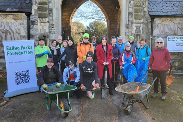 Local Charity Making a Difference at South Ealing Cemetery 
Ealing Parks Foundation brings together volunteers to improve green spaces ealingtoday.co.uk/default.asp?se…