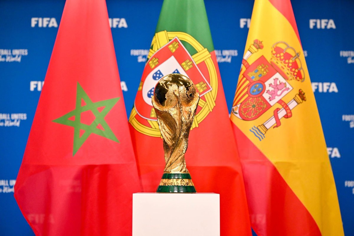 Instant Foot ⚽️ (@lnstantfoot) on Twitter photo 🚨 LA FIFA ENVISAGE UNE COUPE DU MONDE 𝗔𝗩𝗘𝗖 𝟲𝟰 𝗦𝗘́𝗟𝗘𝗖𝗧𝗜𝗢𝗡𝗦 𝗘𝗡 𝟮𝟬𝟯𝟬 ! 🏆🤯
Bonne idée ou pas pour vous ?
( 🗞️ <a href="/TheAthleticFC/">The Athletic | Football</a> ) 🚨 LA FIFA ENVISAGE UNE COUPE DU MONDE 𝗔𝗩𝗘𝗖 𝟲𝟰 𝗦𝗘́𝗟𝗘𝗖𝗧𝗜𝗢𝗡𝗦 𝗘𝗡 𝟮𝟬𝟯𝟬 ! 🏆🤯
Bonne idée ou pas pour vous ?
( 🗞️ <a href="/TheAthleticFC/">The Athletic | Football</a> )