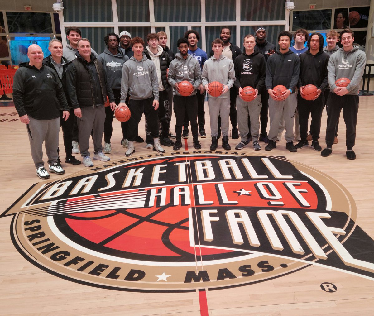 Great morning at the Basketball Hall of Fame .......on to practice. 
#ncaatournament2025