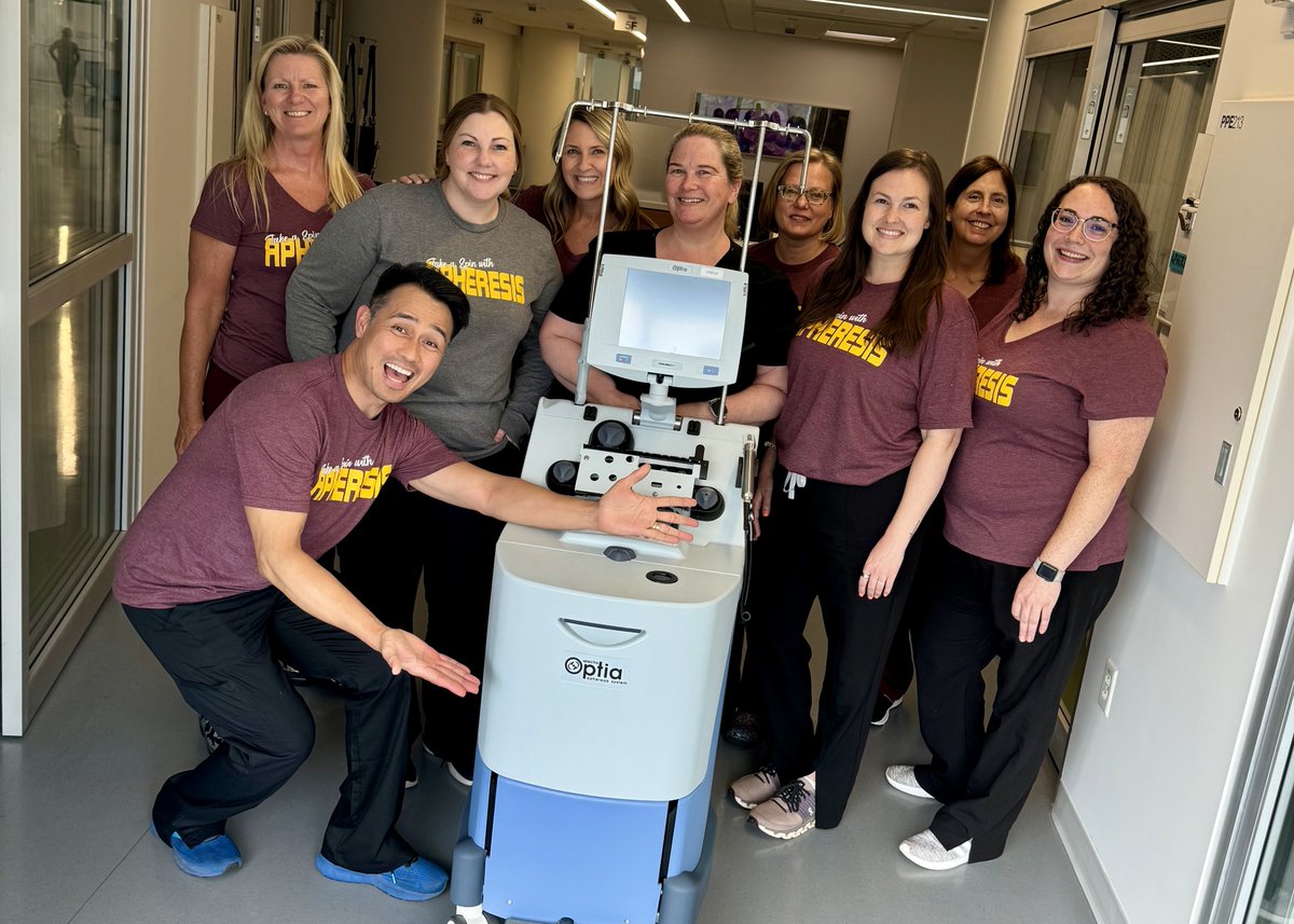 JenCramerMiller's tweet photo. Cheers to the jolly #aphersis @MHealthFairview #nurses! This crew made my recent sunny ☀️ travel possible! Last year, 3x a week treatments made travel hard but their #healthcare made me better. #Thankful to the #heroes that make this life good! #nationalkidneymonth #kidneyhealth https://t.co/K7uWmYx0Co