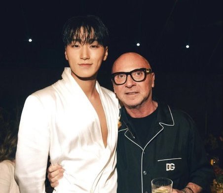 larasdoll's tweet photo. ateez are so loved, like you can tell that they build genuine connections with the fashion designers. https://t.co/vRlKsDqnYO