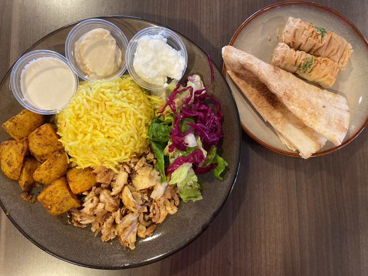 Inclusio residents enjoyed a delicious shawarma lunch from our amazing kitchen staff last week. Thank you for your commitment to nutritious meals! #GoodFoodGoodMood #AccessibleHousing #ThankYouChef
