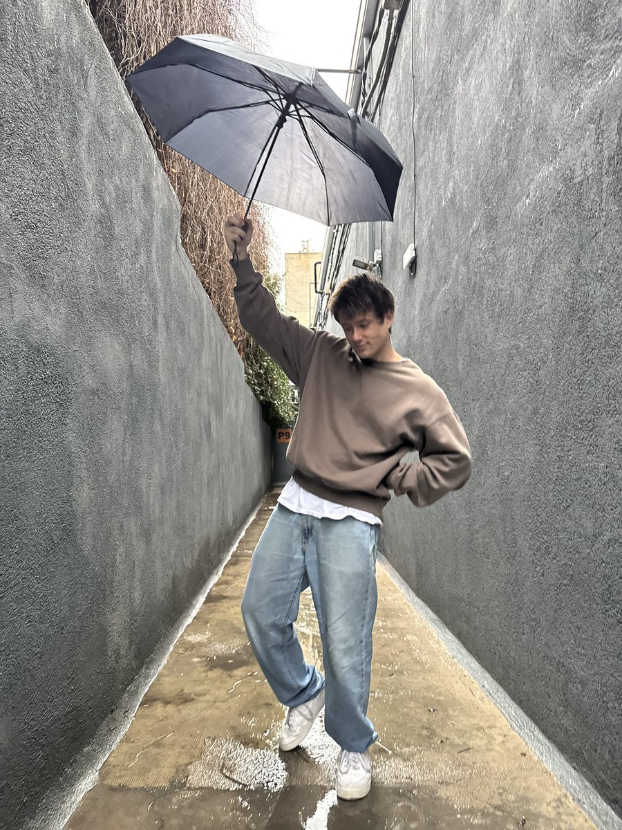 alecbenjamin tweet media