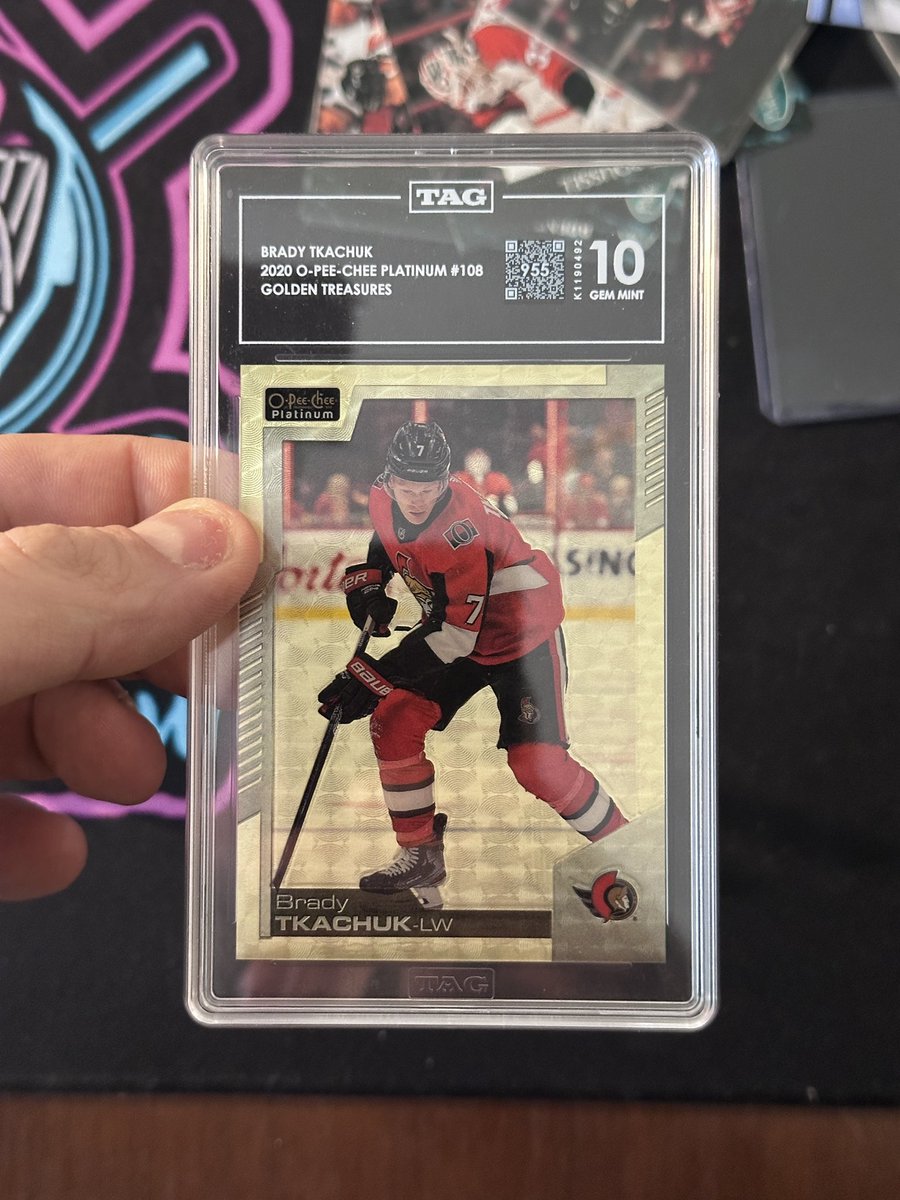 loudcollector's tweet image. Another Big Bad Brady 

Golden Treasures 🏴‍☠️ 

2020 OPC Platinum 

Our destiny is in our hands 🚀 

#upperdeck #sensarmy #bradytkachuk