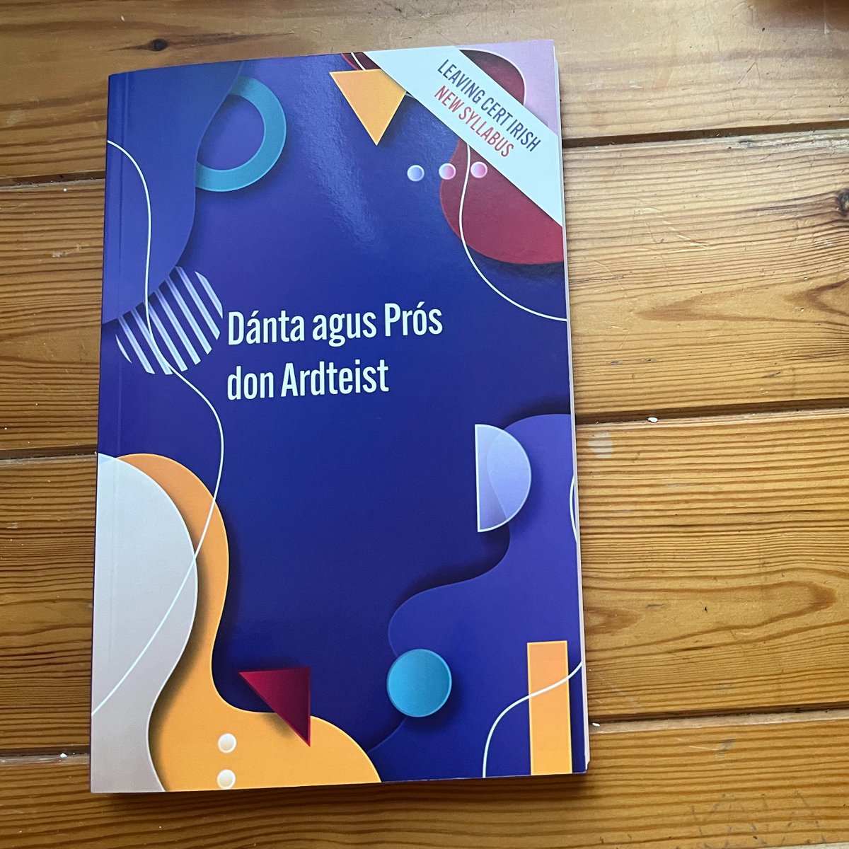 Cló Iar-Chonnacht (@cloiarchonnacht) on Twitter photo 📚✨ Leabhar nua do Ghaeilge na hArdteiste! ✨📚
📖 Dánta agus Prós don Ardteist – an siollabas nua in aon áit amháin! 🥳
€20 | 📘 Clúdach Bog | 🔢 ISBN: 978178442934
🛍️ Ar fáil ó Chló Iar-Chonnacht & díoltóirí eile!
#Gaeilge #LeavingCertIrish <a href="/Gaeloid/">Gaeloideachas</a> <a href="/ForasnaGaeilge/">Foras na Gaeilge</a> 📚✨ Leabhar nua do Ghaeilge na hArdteiste! ✨📚
📖 Dánta agus Prós don Ardteist – an siollabas nua in aon áit amháin! 🥳
€20 | 📘 Clúdach Bog | 🔢 ISBN: 978178442934
🛍️ Ar fáil ó Chló Iar-Chonnacht & díoltóirí eile!
#Gaeilge #LeavingCertIrish <a href="/Gaeloid/">Gaeloideachas</a> <a href="/ForasnaGaeilge/">Foras na Gaeilge</a>