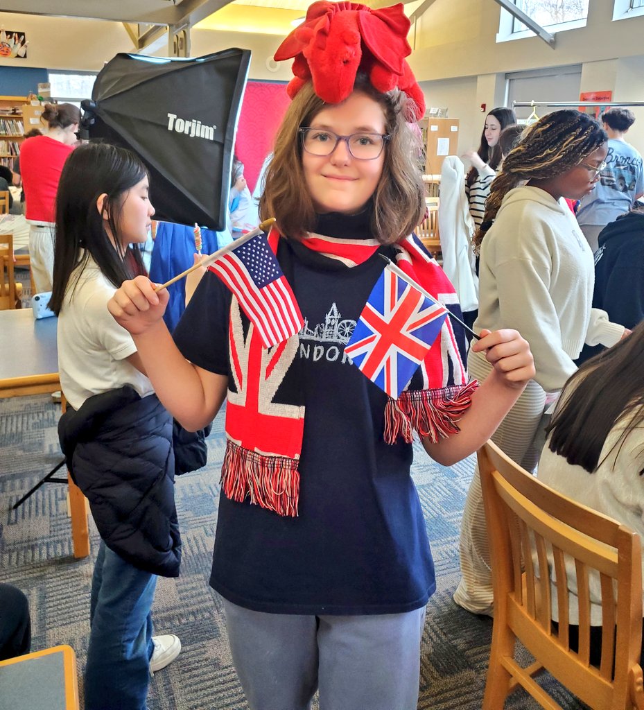 Celebrating Life Around the Globe! #WeAre7B #WeAreChappaqua