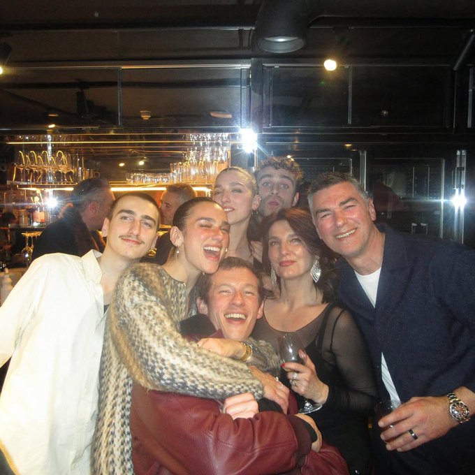 LCDLF4VIP's tweet image. "Celebrating the best last night ❣️
@ dukagjinlipa"
DUA LIPA VIA X