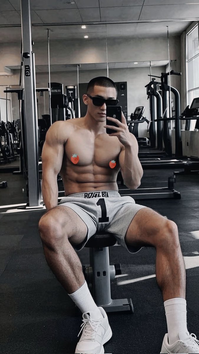 去掉骗子应该没有几个是活人，交友效果还不如夕阳蓝呢！（图片和内容无关）