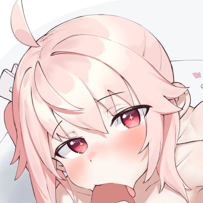 WIP
※舐めているのはチョコレートアイスです 