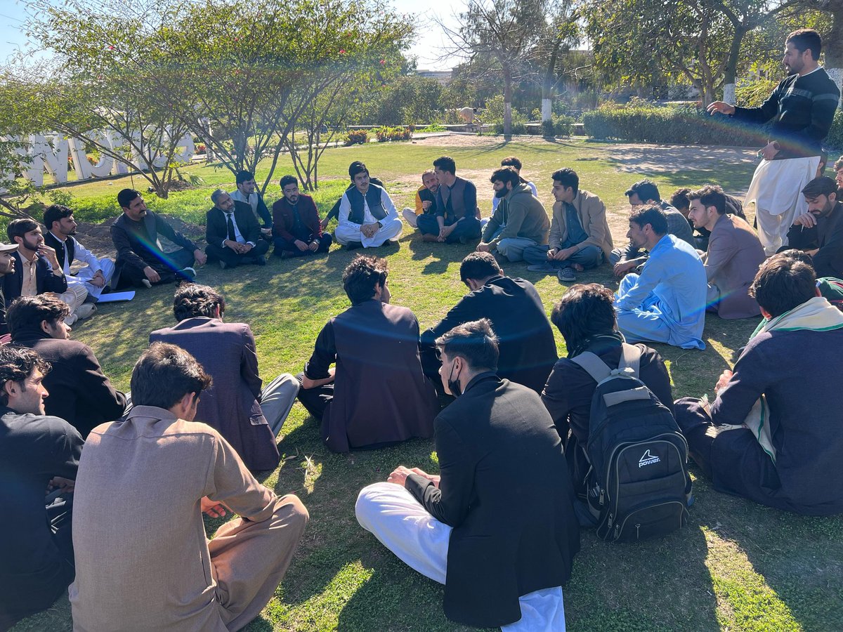 MedicalTribal's tweet photo. 🌟Updates Regarding HEC Seats 🌟
A meeting regarding reduction of HEC medical seats for Fata Baloch medical students
#TYMA
#TribalYouthMedicalAlliance
#IncreaseHECMedicalSeats https://t.co/7i50q2V21A