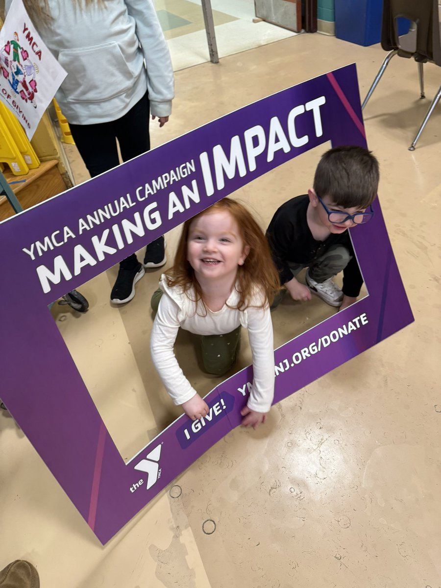 LastellaStacey's tweet image. More fun celebrations at YKids aftercare @ymcaGMC Annual Day of Giving! #makinganimpact