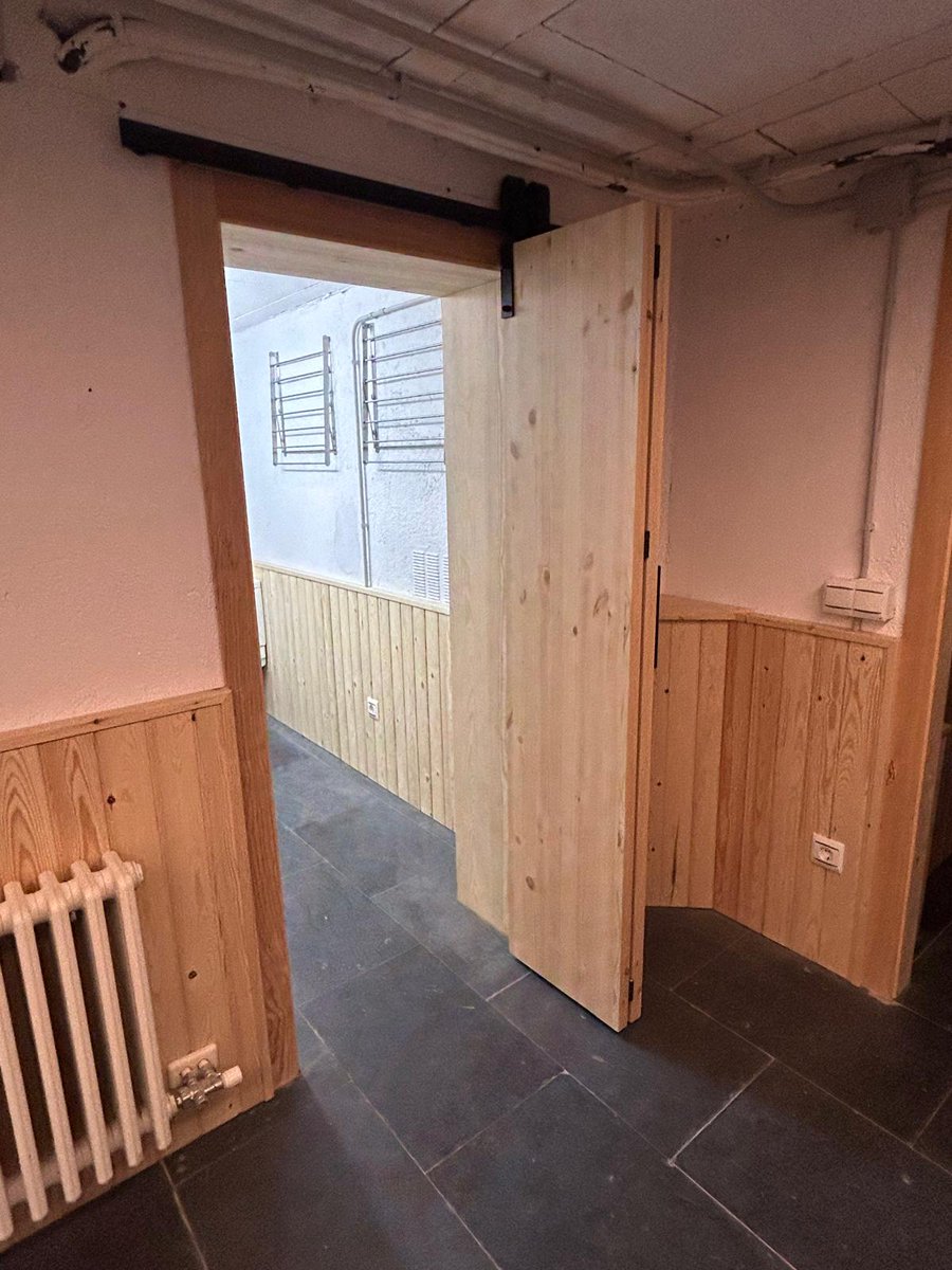 Mobiliari sala estar amb T.V i xemeneia integrada fabricat amb fusta de flandes acabat mat nature.
At work 🌲🪚🪓🪛
■
<a href="/FusteriaL/">Fusteria Integral Jordi S.L</a>
<a href="/GremiFustaMoble/">Gremi Fusta i Moble</a>
<a href="/ADBergueda/">ADBerguedà</a>
<a href="/AcebBergueda/">ACEB</a>
<a href="/AcebSuma/">ACEB Suma</a>