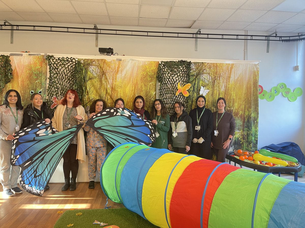Oaklands School (@oaklandsschool_) on Twitter photo World Book Day: Thanks to our Literacy SITS team who put together an amazing array of learning activities and enticing environments for our pupils today <a href="/WorldBookDayUK/">World Book Day UK 📚</a> #teacher #Reading 😀📗📚🐛🦋 World Book Day: Thanks to our Literacy SITS team who put together an amazing array of learning activities and enticing environments for our pupils today <a href="/WorldBookDayUK/">World Book Day UK 📚</a> #teacher #Reading 😀📗📚🐛🦋