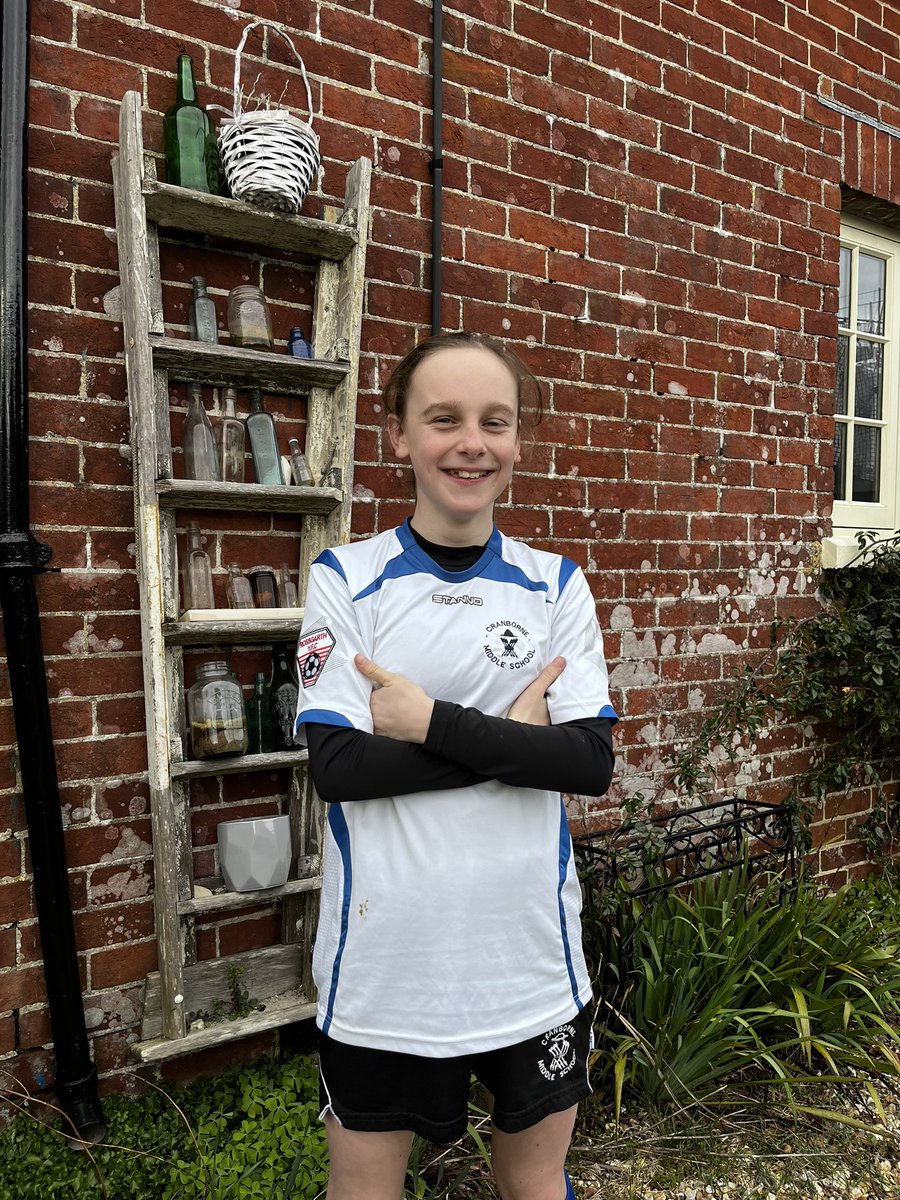 ⚽️Well done Cranborne Middle school years 7/8 girls !! Winning game today 4-2 . Chuffed for Ciara getting a couple of goals in 💪. Well done girls 👏⚽️