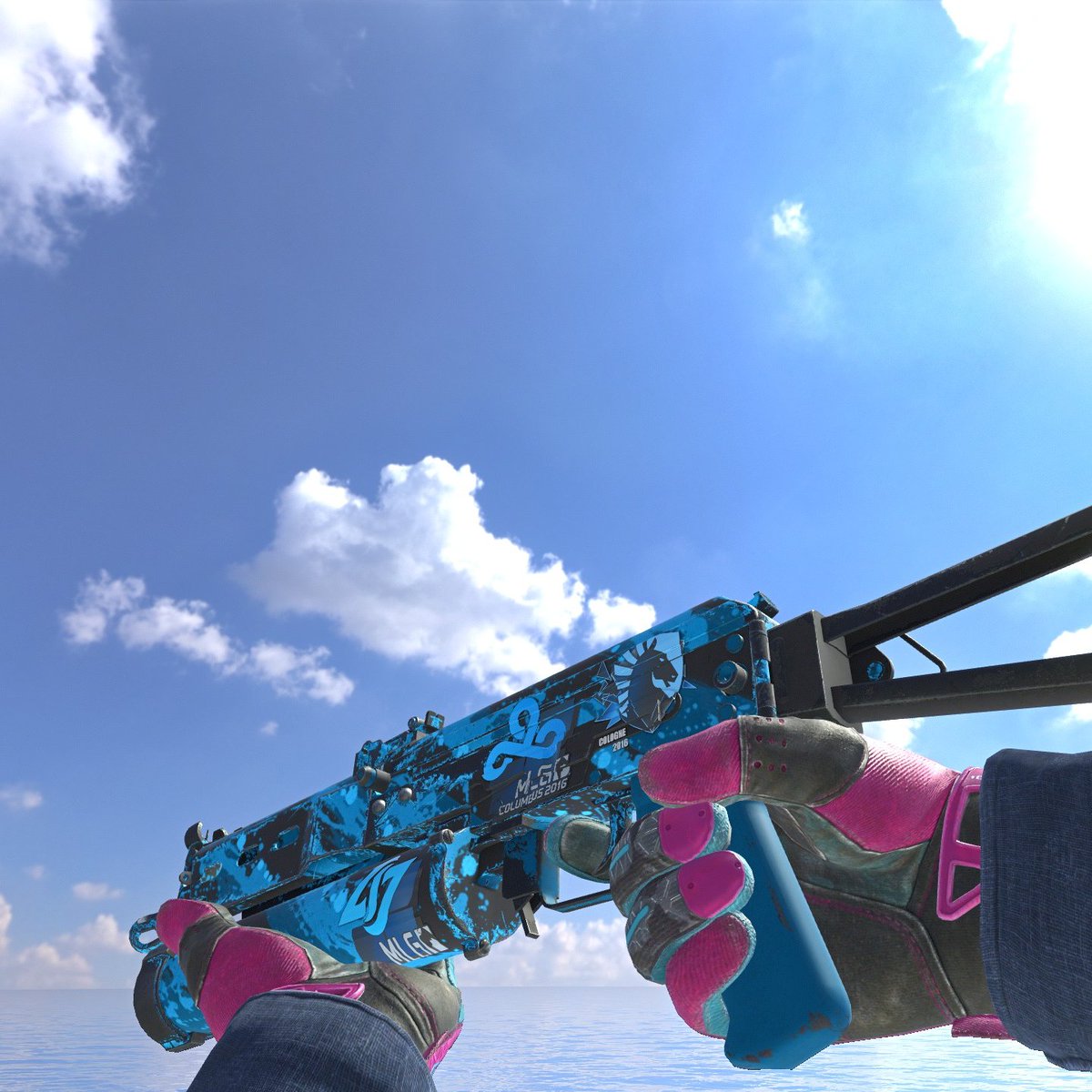 CS2Dark's tweet image. another new purchase, love this color match
PP-Bizon | Blue Streak FT
CLG &amp;amp; C9 MLG paper 1x liquid cologne, gotta finish the MLG