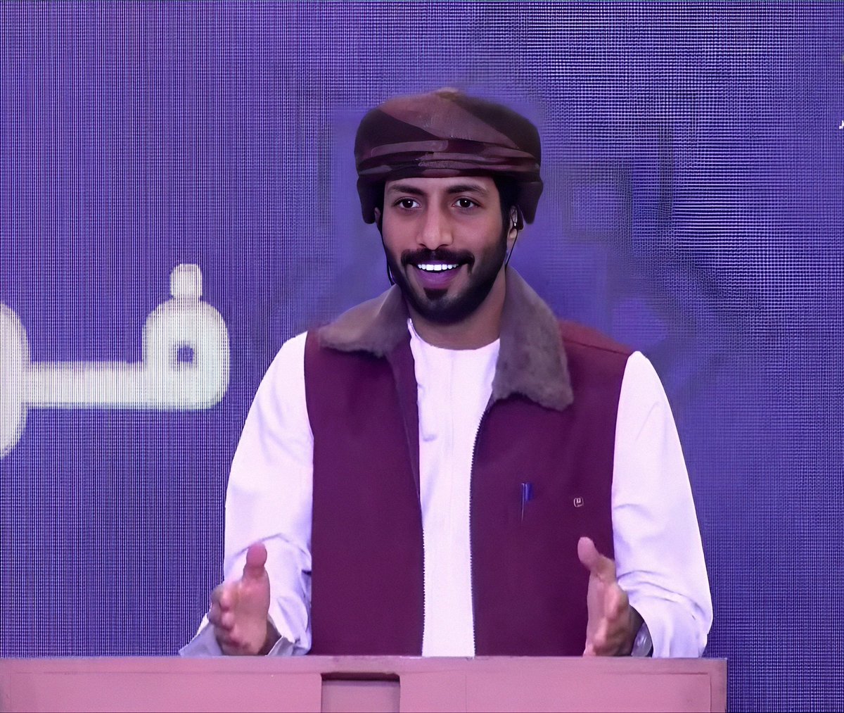 المقدم القادم بلااا منازع🤎✨.
#حمد_بن_سلمان 
#زد__رصيدك82