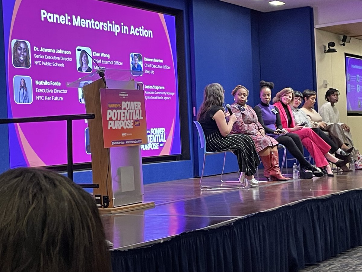 March is #WomensHistoryMonth and we're celebrating "Moving Forward Together! Women Educating &amp; Inspiring Generations." 👑
Led by a remarkable female Exec. Director, <a href="/talent_nyc/">NYC Mayor's Office of Talent and Workforce</a> is proud to join <a href="/NYCService/">NYC Service</a>'s mentorship summit, empowering the next generation of young women in NYC!
