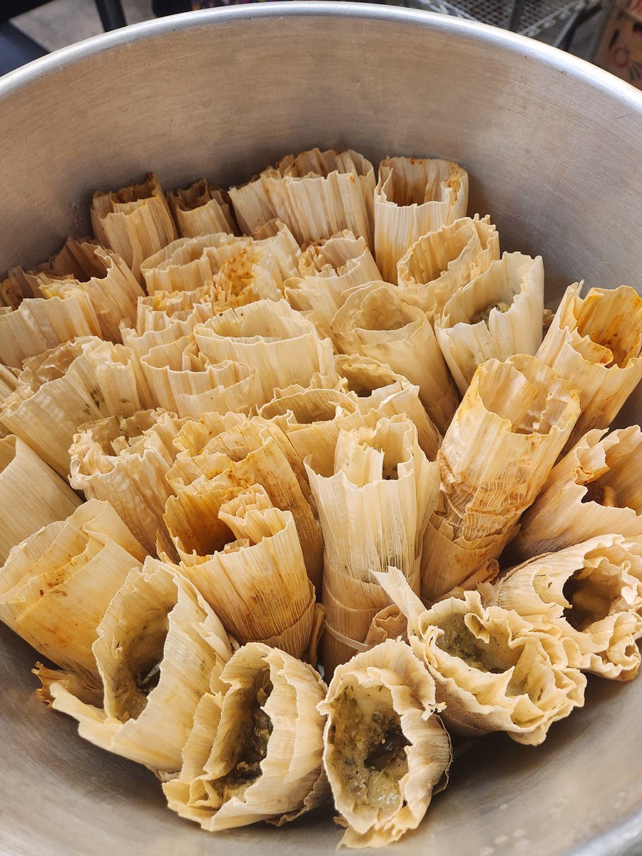 Can we all agree that tamales just taste better on Fridays? 😎 Stop by and see us tomorrow 9am-6pm to start your weekend right. Friendly reminder we have horchata on Fridays and Saturdays!