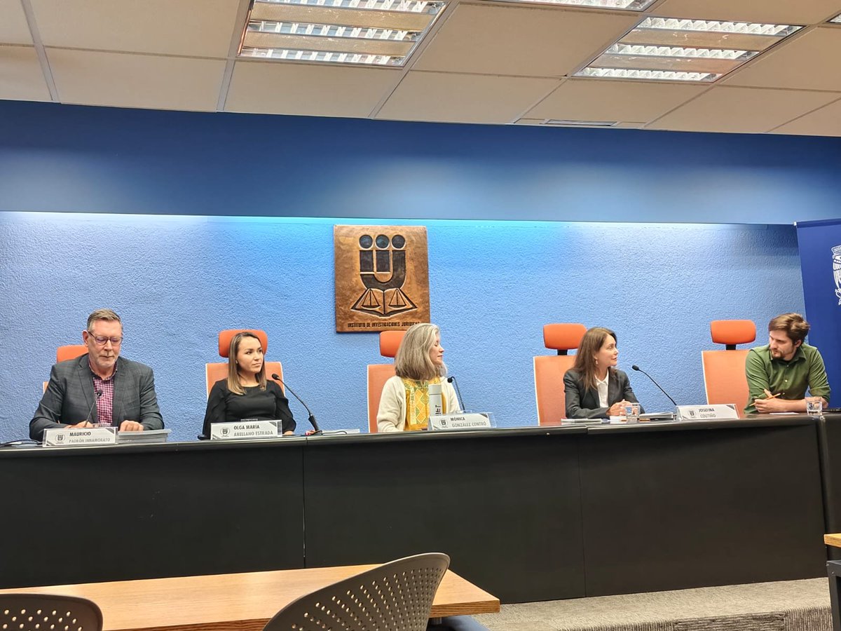 teclabmx's tweet photo. Ayer presentamos las Guías Judiciales de Conducción de Audiencias en Materia Laboral, con Énfasis en Derecho Colectivo en el @IIJUNAM. Estas herramientas son un esfuerzo colectivo que acercan la justicia a las personas usuarias. #ULTIMAHORA https://t.co/ObqukAxhj1