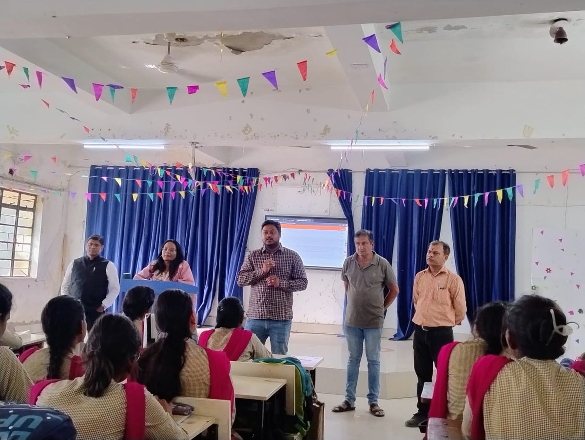 nyk_west's tweet photo. Outreach Program, Registration Drive on Viksit Bharat Youth Parliament and registration on MY Bharat Portal in Mahila College, G.C Jain Commerce College in Chaibasa. 
#MYBharat #ViksitBharat 
@nyksindia @NyksSo @mybharatgov @YASMinistry @khadseraksha @mansukhmandviya @PMOIndia https://t.co/98su2qll19