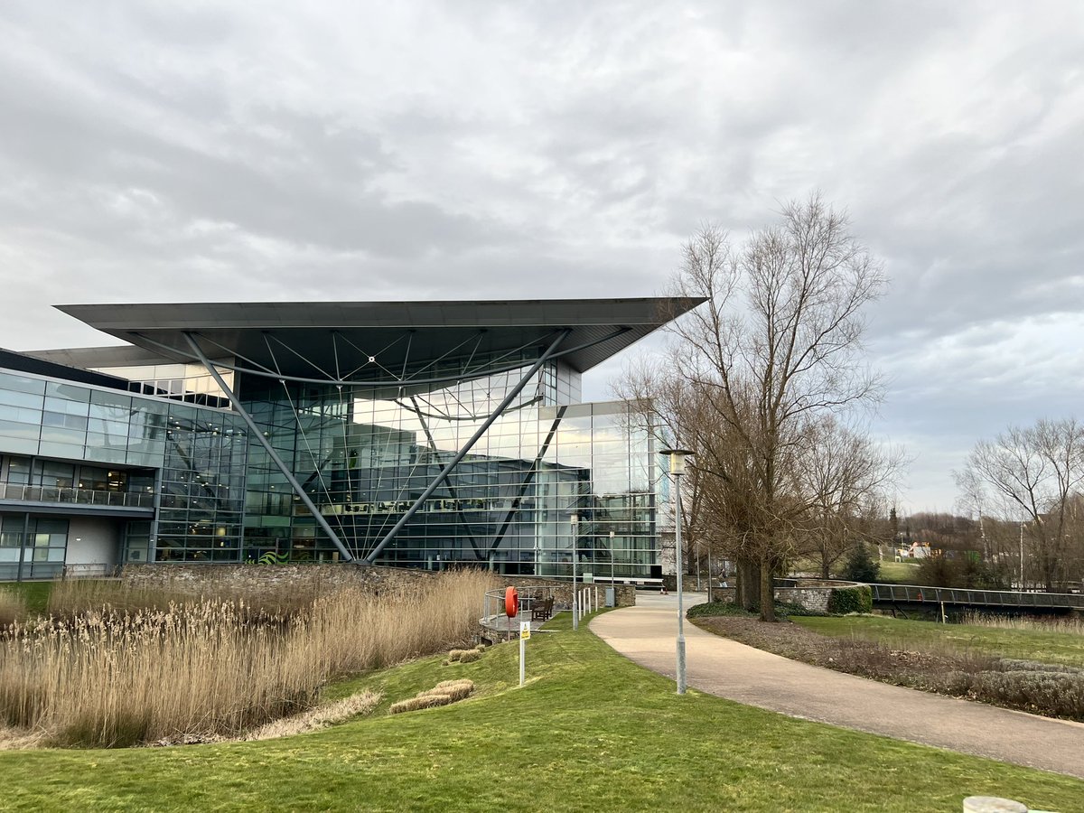 Minus a few admin bits tomorrow morning that’s Pt 1 of the Met observation course done, with Pt 2 to follow next week ✅🌤️🌧️