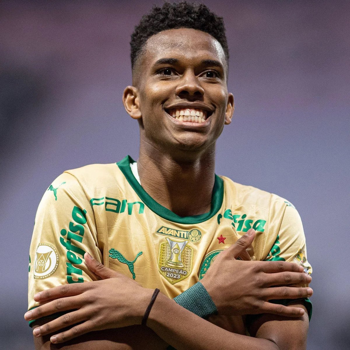 FabrizioRomano's tweet image. ✨🇧🇷 Estevão: “This call up has been even more special because Neymar is an idol, a reference for me since I was young”.

“Being alongside Ney and the other craques is a great joy. I will try to learn as much as I can with them”.