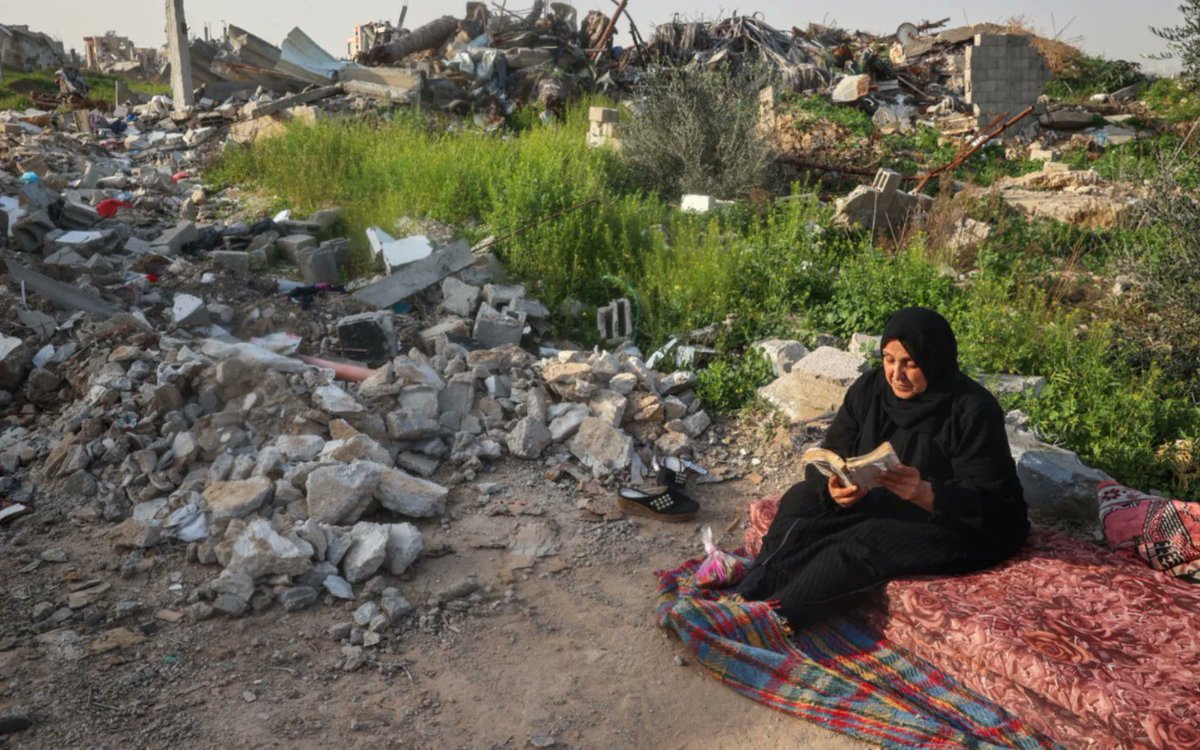 khabarnews_en's tweet image. Palestinians in Gaza celebrate Ramadan amid a criminal Israeli occupation siege.

#GazaNeedsNoRelocation