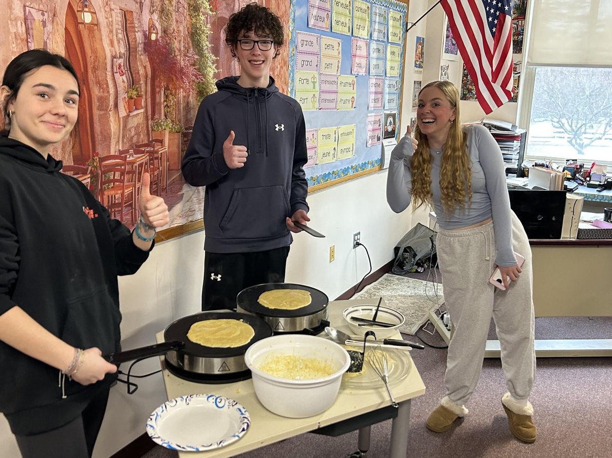 NipmucRegional's tweet image. There is only an hour left in today&apos;s Inspired Learning Day and even Winston one of Nipmuc&apos;s favorite four-legged friends is tired from an exciting and eventful day.  #nipmucpride