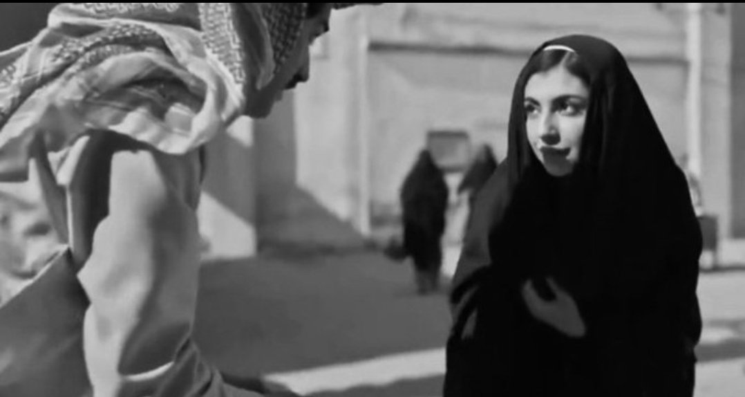 أناظر وجهك بعين وشعور ولهفة وترحاب 
على وجهك حياةٍ .. تستحق أني أتأملها 💙