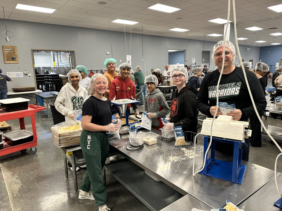 Westfield’s Student Council volunteering at Feed My Starving Children