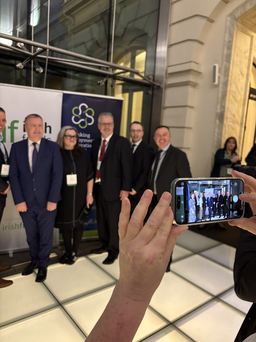 EUCssrMcGrath's tweet photo. Lá Fhéile Pádraig ☘️ Thanks to #InsuranceIreland @BPFINews  @IrishFunds &amp; @FSI_Irl for inviting me to their St. Patrick’s Day reception to explain the Commission’s competitiveness &amp; simplification agenda, and financial services’ role in driving savings &amp; investments across the 🇪🇺 https://t.co/Hcpv8lKhJx
