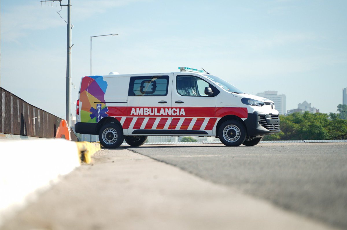 MartinLlaryora's tweet image. Con el apoyo de los intendentes y jefes comunales trabajamos para coordinar esfuerzos y fortalecer el sistema de #salud pública. 

Entregamos una nueva ambulancia para la Comunidad Regional del departamento #SanAlberto, en #Traslasierra, que brindará servicios a todas las