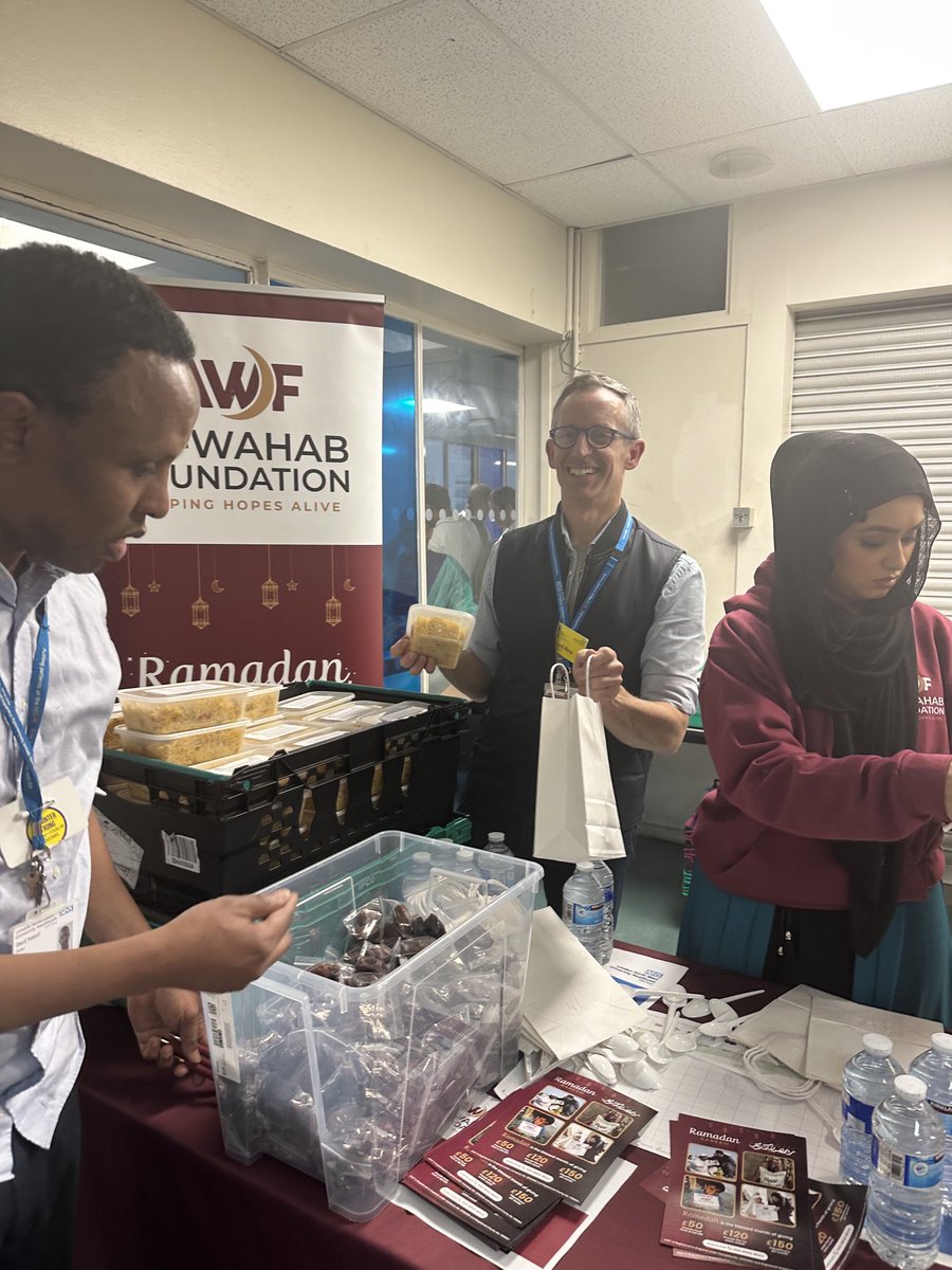 Pippa nightingale (@pippanightinga4) on Twitter photo Lovely to be celebrating Iftar with staff and providing a meal to break their fast after a hard day at work <a href="/LNWH_NHS/">London North West University Healthcare</a> thank you to the @AL-WAHAB foundation for supplying the meals Lovely to be celebrating Iftar with staff and providing a meal to break their fast after a hard day at work <a href="/LNWH_NHS/">London North West University Healthcare</a> thank you to the @AL-WAHAB foundation for supplying the meals