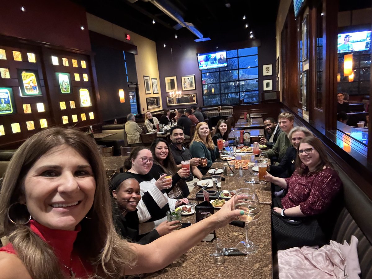 AdvancedBh's tweet image. Cheers to a great time with the Finance team at BJ’s Brewhouse! Our department happy hour was filled with good food, great company, and plenty of laughs. Here’s to building connections beyond the office!
#TeamABH #FinanceFun #Hiring #Therapy #MentalHealth #Maryland
