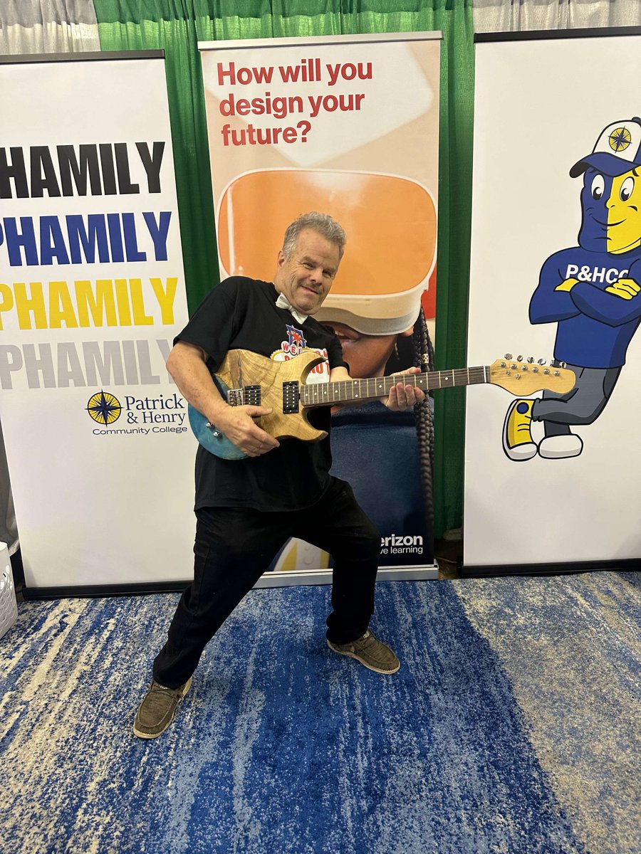PatrickHenryCC's tweet image. P&amp;amp;HCC had a blast at FastTrack 2025 and loved seeing our local businesses and community connect. Build your own electric guitar just like the one below in our upcoming class offered at P&amp;amp;HCC's Idea Center! Visit ph.augusoft.net or call 276-656-0260 to register! #FastTrack