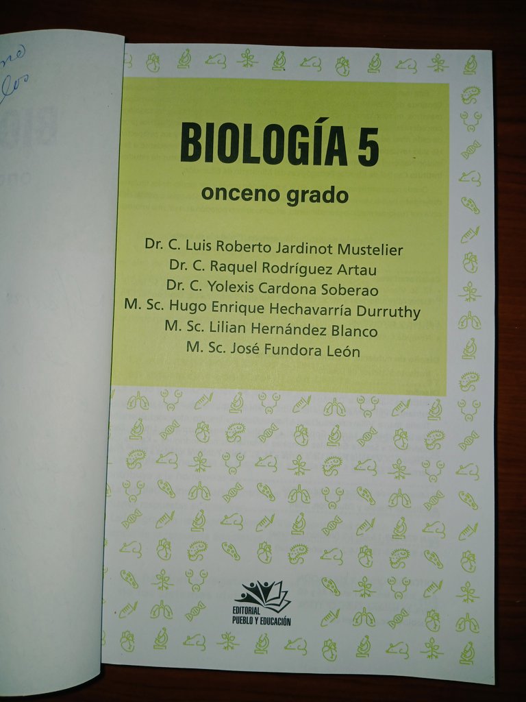 La Dirección General de Educación, profesores, estudiantes y el pueblo güireño, le agradecen al M. Sc. José Fundora León por los bastos conocimientos aportados en la elaboración del  Libro de texto "Biología 5" de onceno grado del perfeccionamiento educacional. "Honrar, honra."