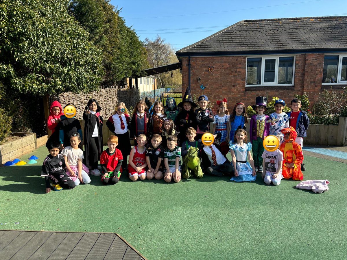 latimerprimary's tweet image. #ClassMN and #ClassAB were wearing some amazing outfits for World Book Day today! Year 2 had an Enormous Crocodile themed day - we created paper chain crocs and learnt all about our new shared reading book🐊📚 #EnormousCrocodile #WorldBookDay2025 #LatimerLovesReading #Year2