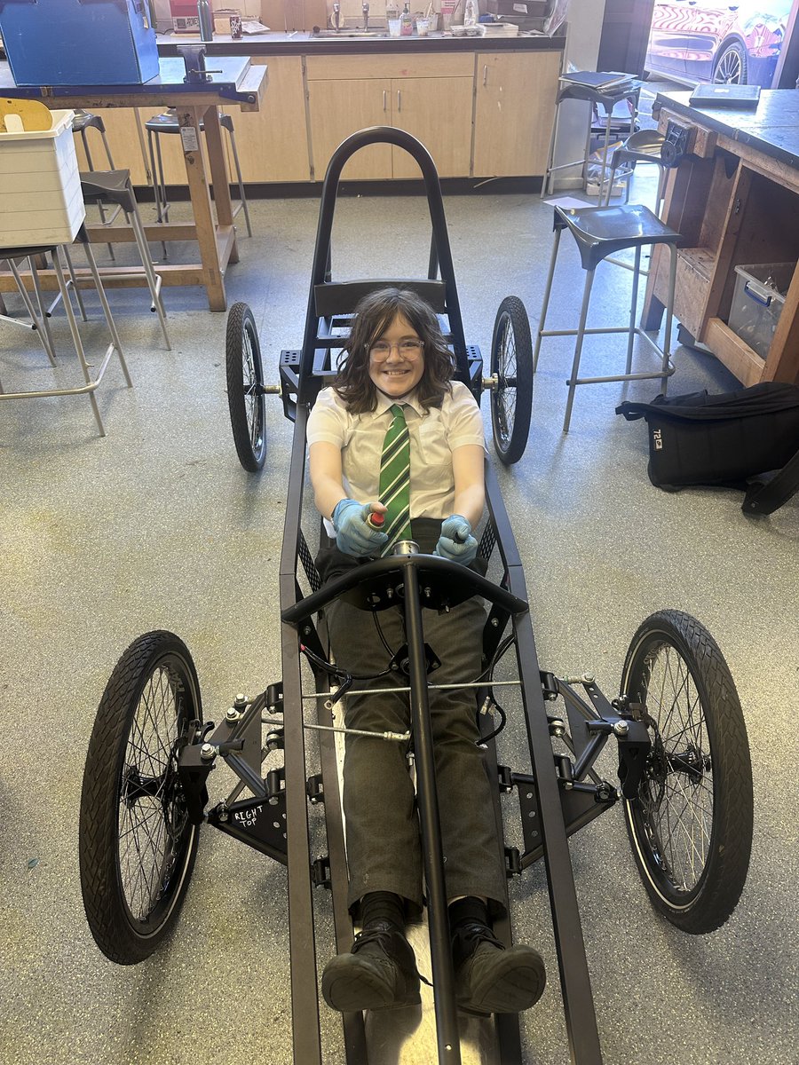 Mr Laycock (@laycockart) on Twitter photo Nice to have the first green power car on its wheels… Now for the second! 🏎️ <a href="/BBGAcademy/">BBG Academy</a> Nice to have the first green power car on its wheels… Now for the second! 🏎️ <a href="/BBGAcademy/">BBG Academy</a>