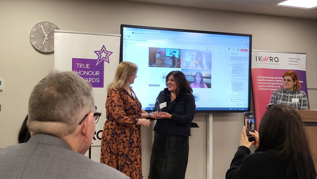 IKWRO (@ikwro) on Twitter photo 👏 Poonam Taneja, award-winning journalist, receives Special Recognition for Investigative Journalism, exposing hidden crimes and giving survivors a voice. 💜 #TrueHonourAwards2025 👏 Poonam Taneja, award-winning journalist, receives Special Recognition for Investigative Journalism, exposing hidden crimes and giving survivors a voice. 💜 #TrueHonourAwards2025