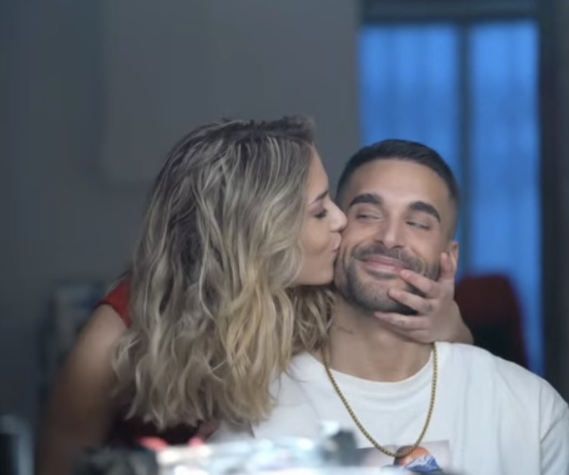 Vamos tenemos que superar los 35000 del jueves pasado y nosotrxs podemos hacerlo, se lo merecen por ser tan generosos #ViolediMTMAD3