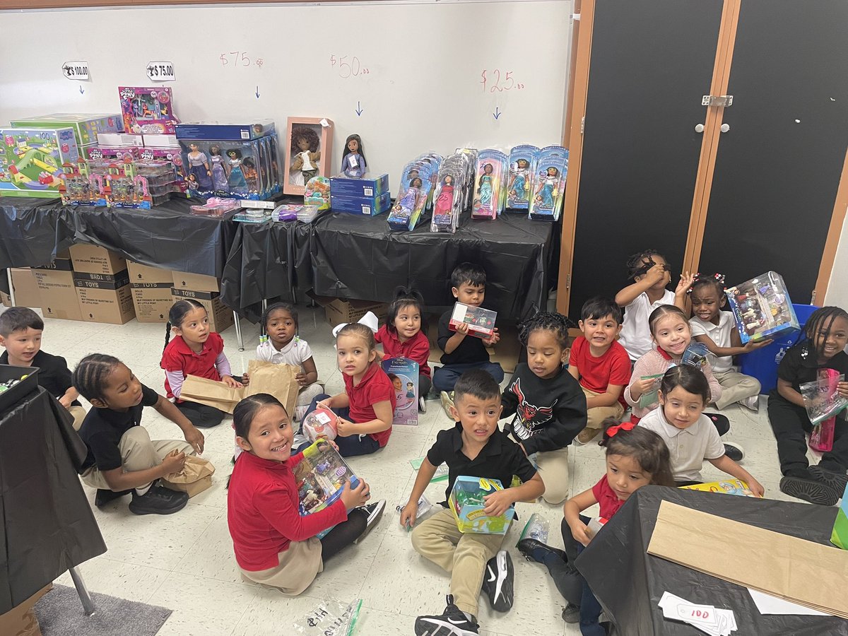 Arlene Reyes (@arlenevreyes29) on Twitter photo Thank you to Tackle Tomorrow and Ms. Page Smith for the Istation Store presents.
PK3 truly appreciated them!
<a href="/BurlesonDISD/">R.C. Burleson Elementary School</a>
π¦β€οΈπ€ Thank you to Tackle Tomorrow and Ms. Page Smith for the Istation Store presents.
PK3 truly appreciated them!
<a href="/BurlesonDISD/">R.C. Burleson Elementary School</a>
π¦β€οΈπ€
