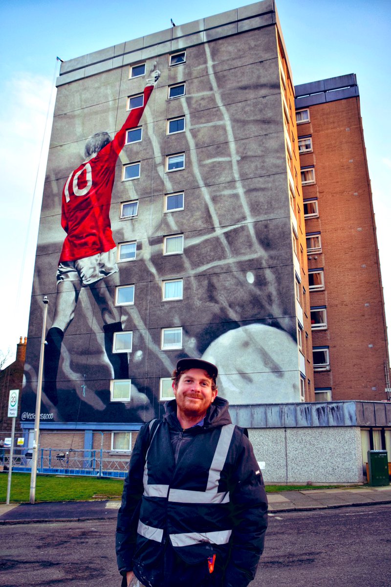 Natalie Hood (@natalieahood) on Twitter photo It was a privilege to meet Jerome Davenport for <a href="/GettyImages/">Getty Images</a> earlier today as he progressed with the new Denis Law art at Woodside in Aberdeen today ❤️
#Aberdeen #Art #StreetArt #AberdeenFC #DenisLaw It was a privilege to meet Jerome Davenport for <a href="/GettyImages/">Getty Images</a> earlier today as he progressed with the new Denis Law art at Woodside in Aberdeen today ❤️
#Aberdeen #Art #StreetArt #AberdeenFC #DenisLaw