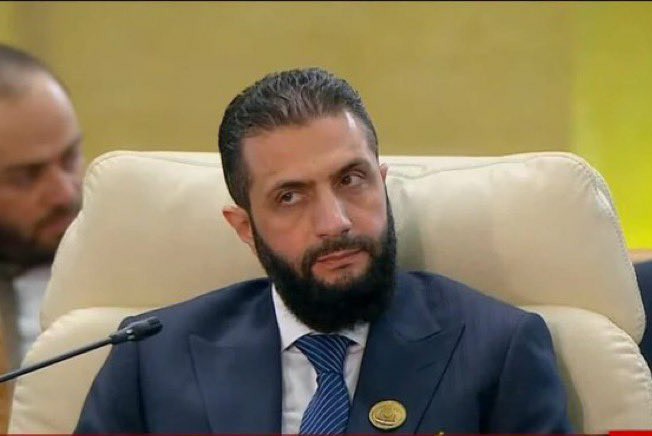 يا سيادة الرئيس أحمد الشرع، أنت تعرف حكم سيدنا سعد بن معاذ في بني قريظة، الساحل السوري بحاجة إلى حكم الصحابة. 

#رمضان
#دمشق
#أحمد_العوضي
#Trump
#اللاذقية
#الكويت
#