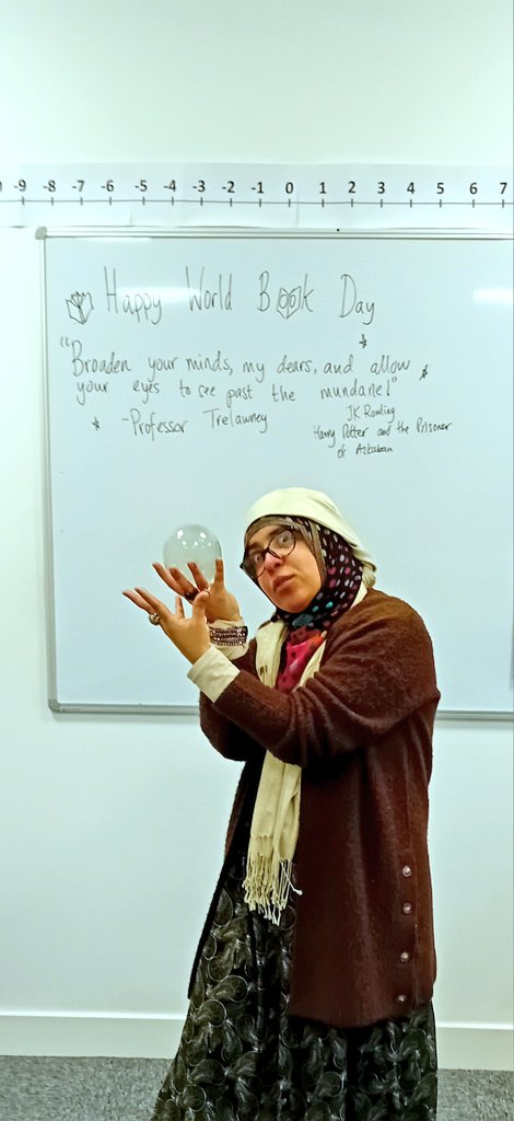 "Broaden your mind, my dears, and allow your eyes to see past the mundane" - Professor Trelawney. And  a little theatrics for World Book Day while I teach negative numbers. 🔮 #teacherlife #WorldBookDay #HarryPotterBook #HarryPotter