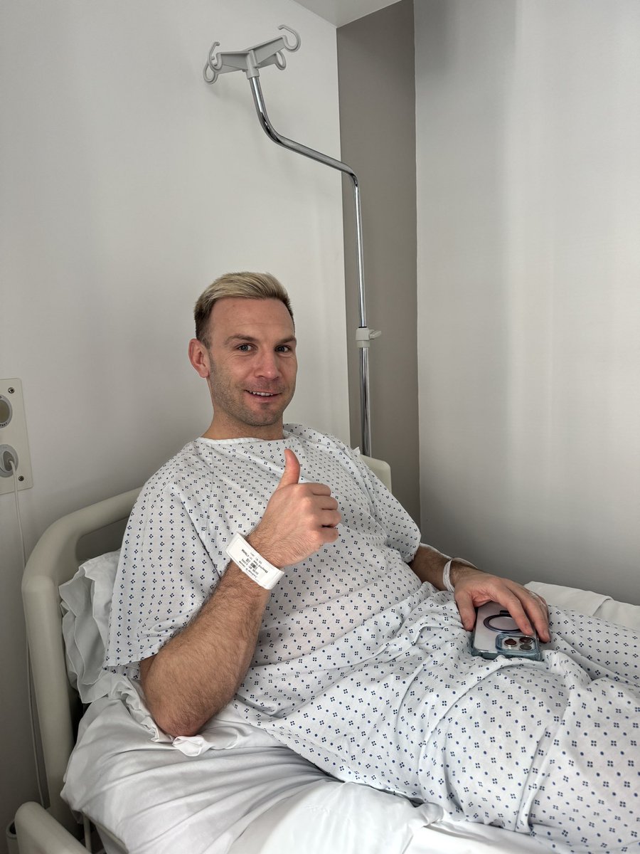 Unfortunately my season has ended a little early. 
I had to make the decision to have surgery and repair my meniscus to be fully fit for the start of pre season and to give myself the best chance of playing for a few more years as I know I’ve got a lot left to give 🙏🏻

🔵⚪️