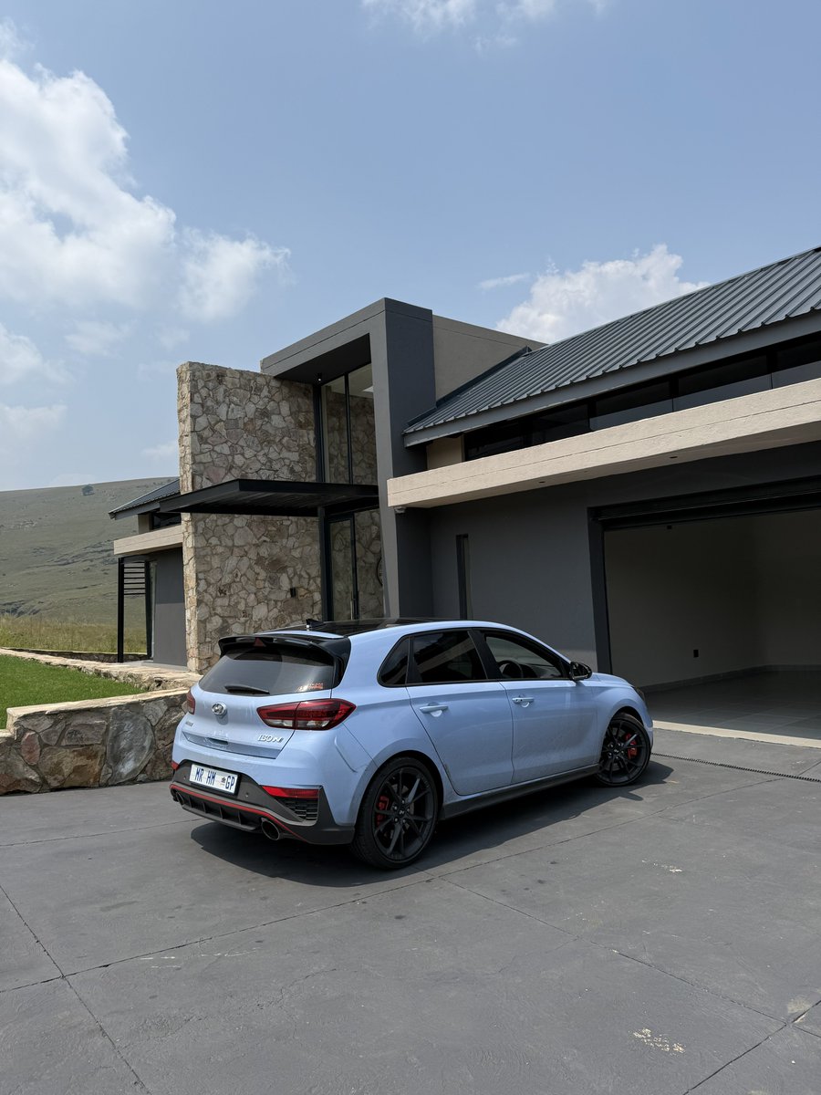 Dullstroom is a gift that keeps on giving , I’m yet to find a more beautiful Golf Estate 🙌🏾

Open thread for more pictures…